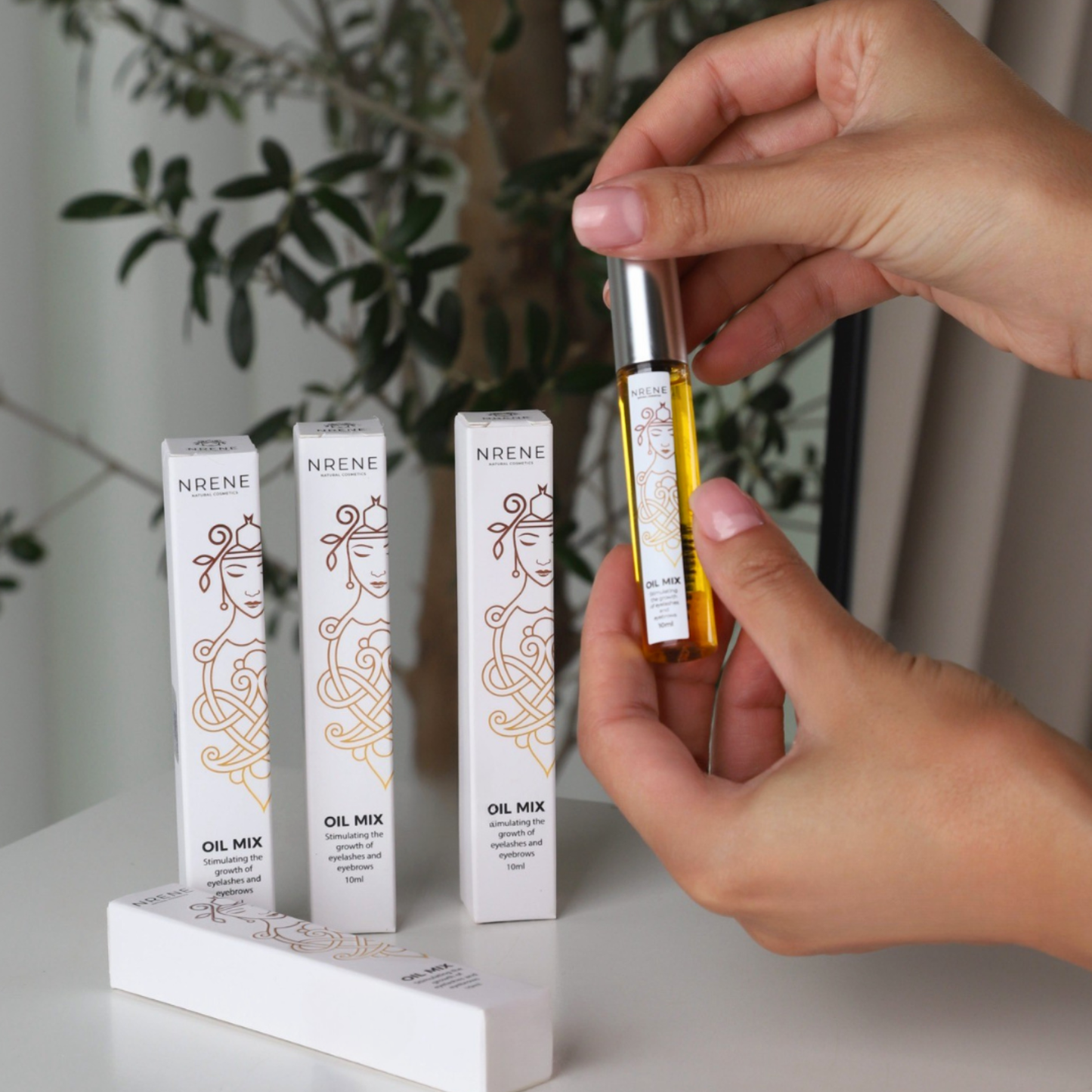 Oil Complex for Eyelash and Eyebrow Growth
