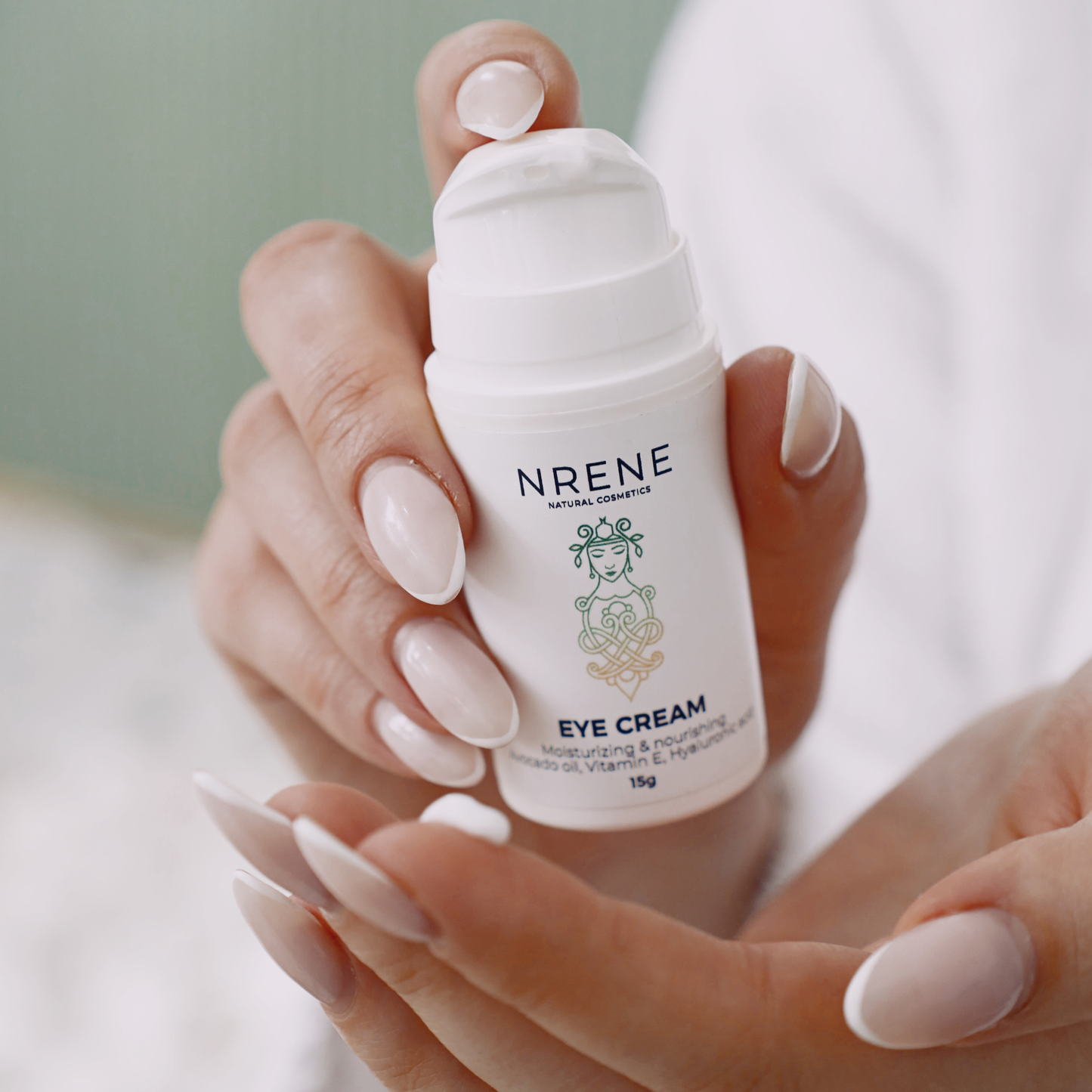 Nourishing and Moisturizing Eye Cream