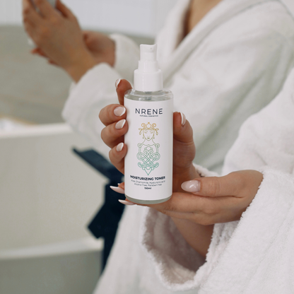 Moisturizing Toner with Chamomile, Aloe Vera, and Hyaluronic Acid